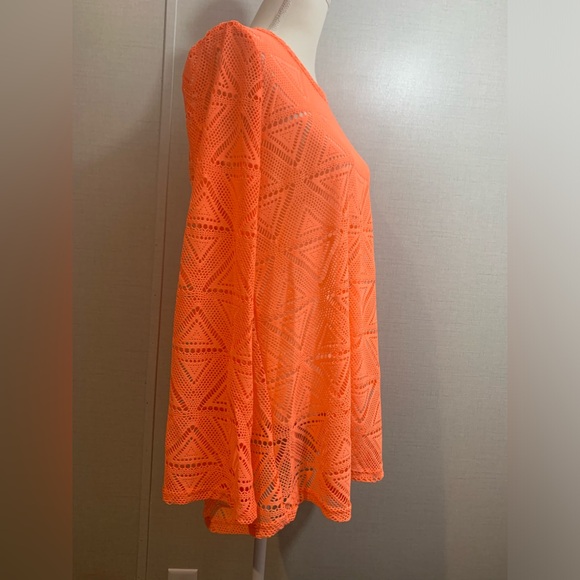 Bathing suit coverup - Picture 3 of 4